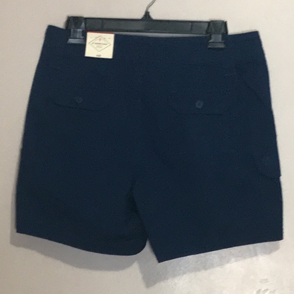 St John’s Bay Navy Shorts size 4 NWT - Picture 2 of 5